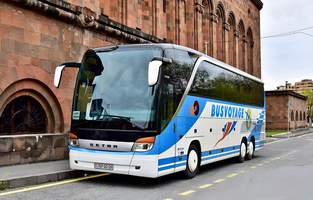 BUSVOYAGE bus 9